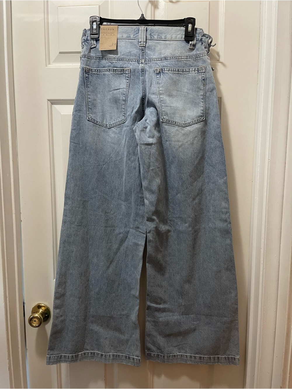 NWT PacSun Women’s Light Wash Wide Leg Jeans with Side Lace-Up Detail size 24 - Picture 2 of 9